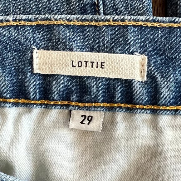 imogene + willie Lottie Anti-Boyfriend Jeans - Picture 3 of 16